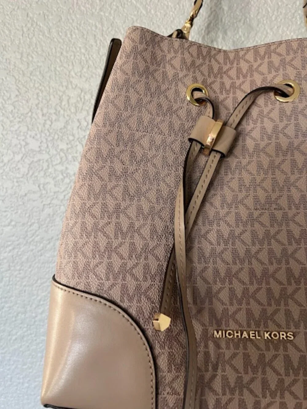 Michael Kors Tan Beige Mercer MK Monogram Logo Bucket Bag Crossbody Purse